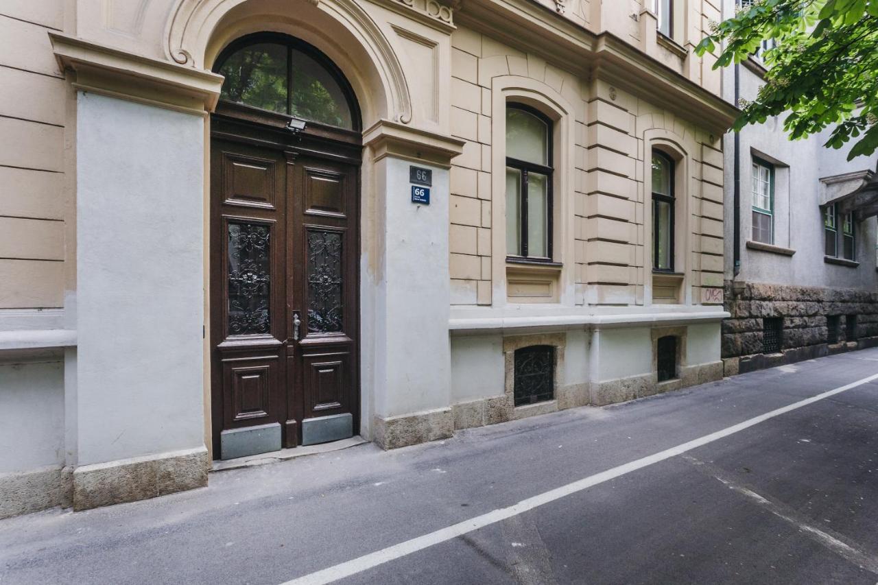 Mika Apartment And Studios Zagreb Exterior foto
